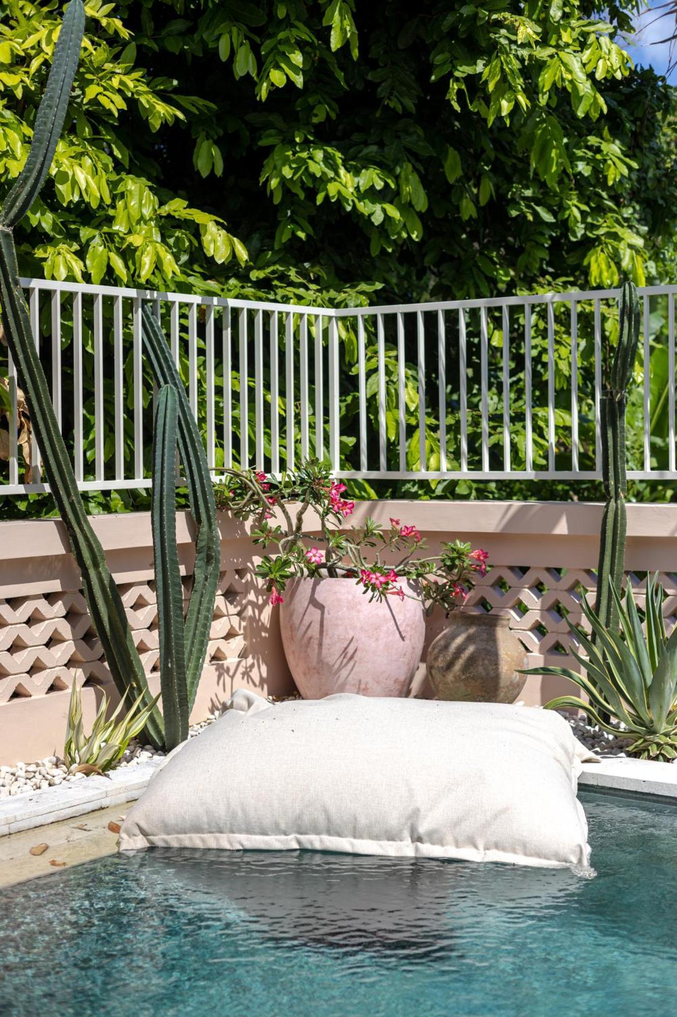 The Pink Joglo, A Cheerful 3Bdr Villa W/Pool And Rice-Field View. Dalung  Buitenkant foto